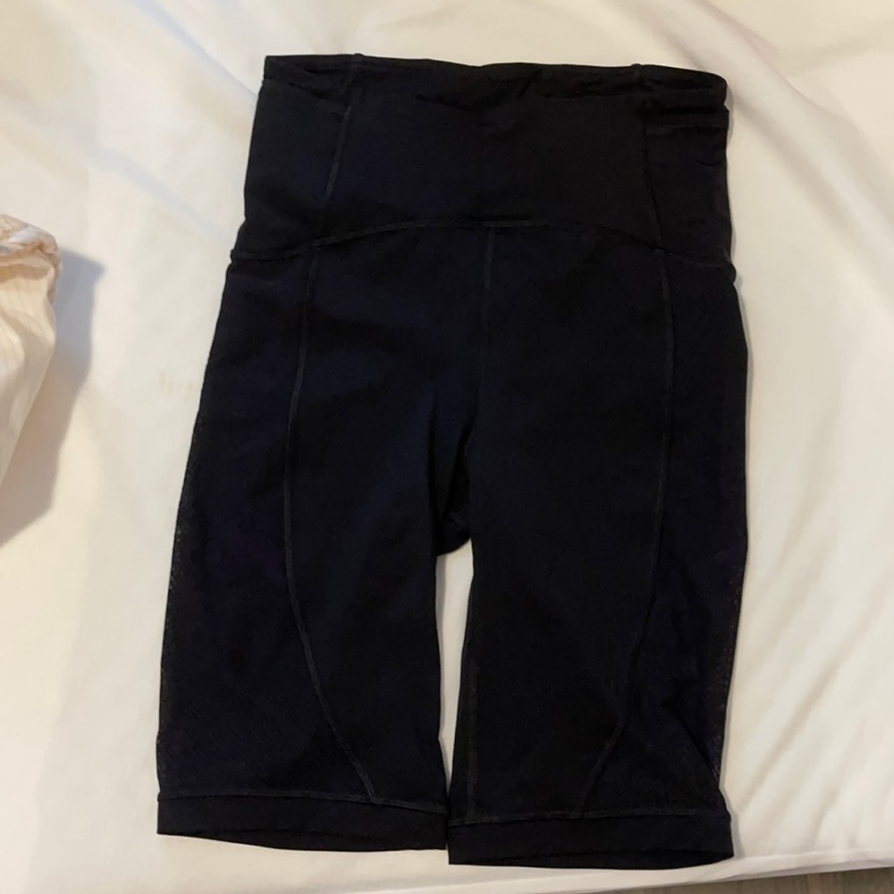 Black Lululemon Bike Shorts Size 6
